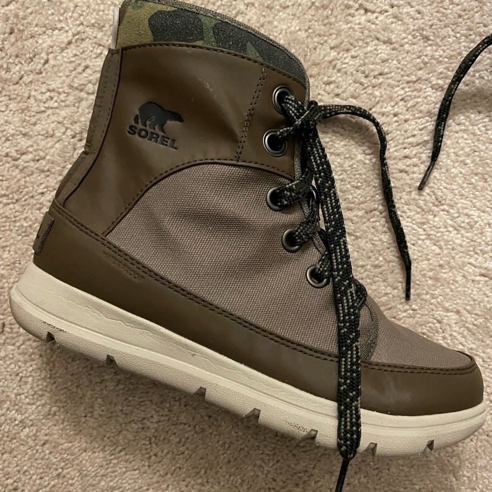 Sorel Lace Up Rain Boots with Camo Trim 9